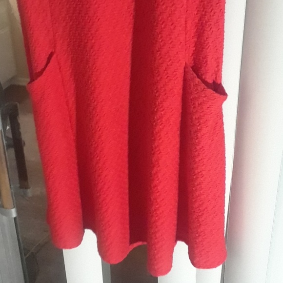 Dress - Picture 2 of 4